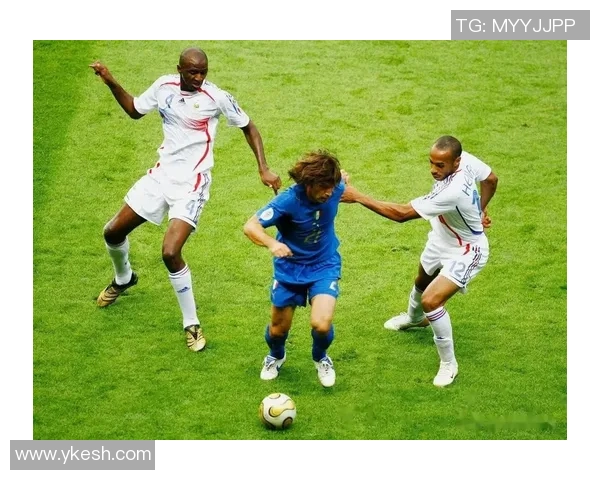 足球明星穿11号的传奇故事与他们的辉煌成就揭秘