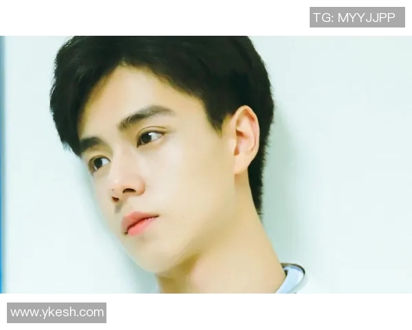 足球明星发型大揭秘小编带你了解他们的独特风格与魅力